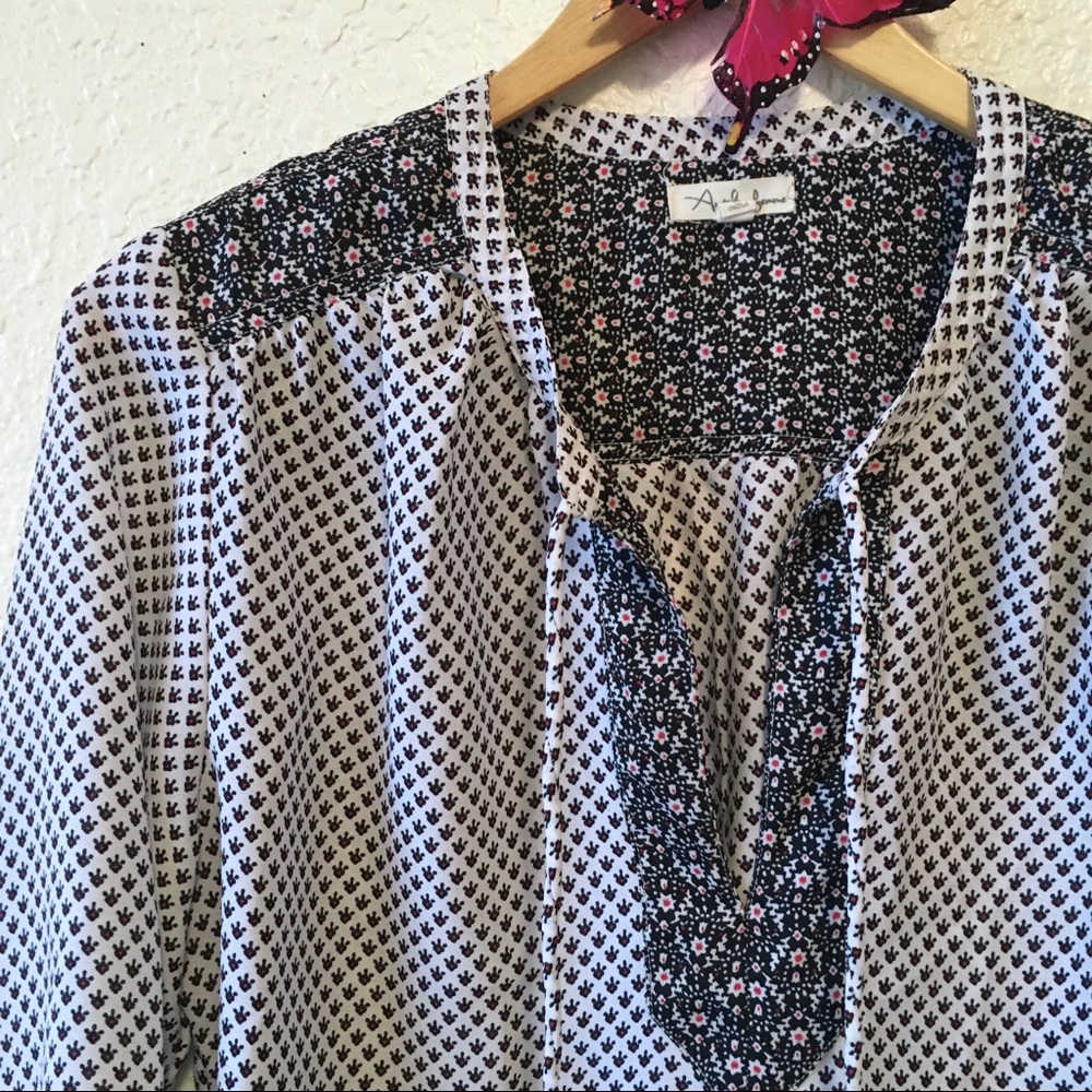 ๐นSOLD๐น Antilia Femme โข batik boho blouse - Picture 2 of 4